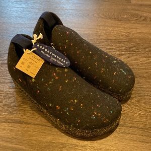 Asportuguesas dark with bright fleck slip ons size 36 5.5 womens